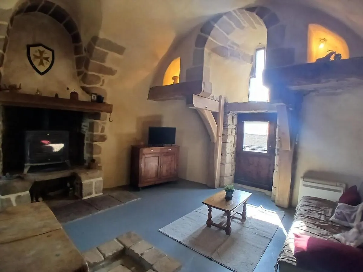 Villa Le Clou De Malte à Vezins-de-Levezou Hébergement de vacances